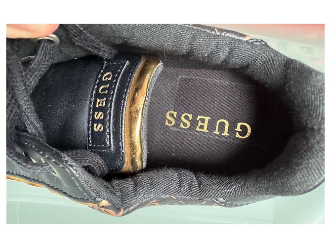 Sneakers Guess - vista 6