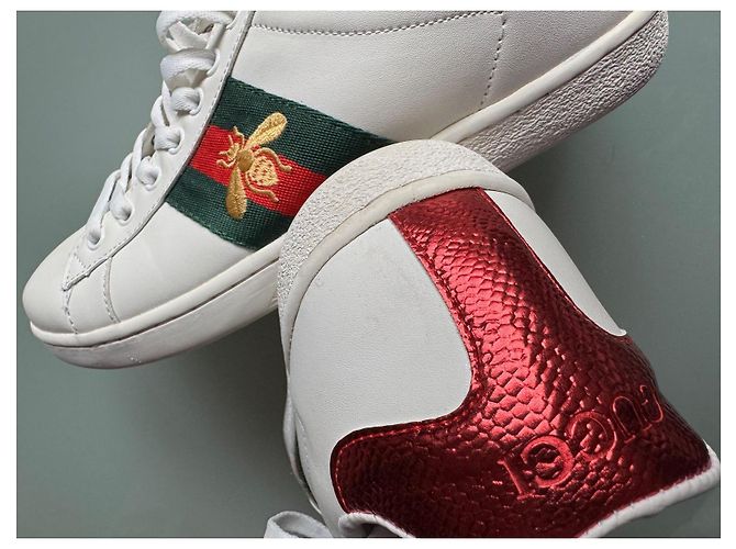 Gucci Ace Bestickte Sneaker Weiß Pelz - Ansicht 9