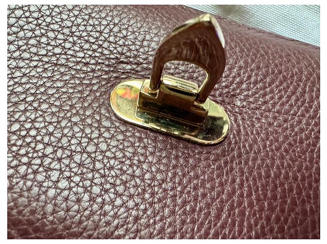 Borsa a mano Valentino Garavani Rockstud in Pelliccia Rosso Scuro Bordò - vista 10