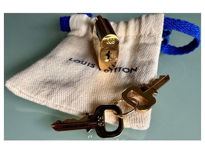Lucchetto Louis Vuitton in metallo dorato D'oro - vista 4
