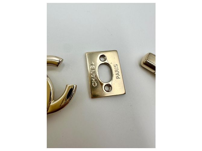 CHANEL fibbia CC turnlock  oro D'oro - vista 4