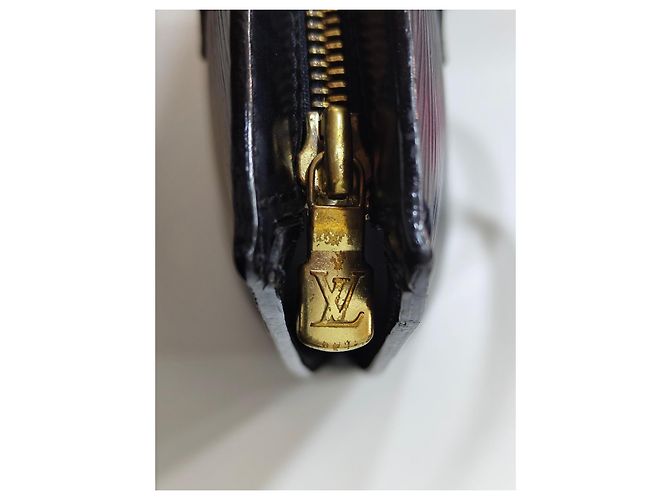 Bolso Louis Vuitton Saint Jacques en cuero Épi negro - vista 11