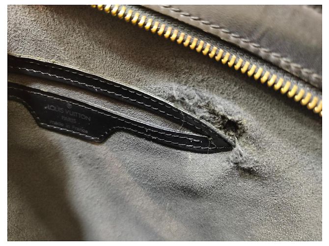 Bolso Louis Vuitton Saint Jacques en cuero Épi negro - vista 15