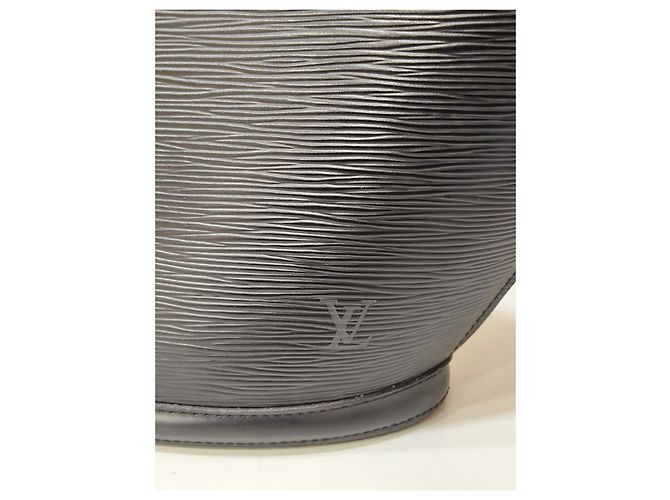 Bolso Louis Vuitton Saint Jacques en cuero Épi negro - vista 3