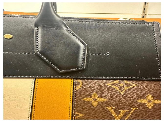Louis Vuitton City Steamer MM Nero Multicolore - vista 9