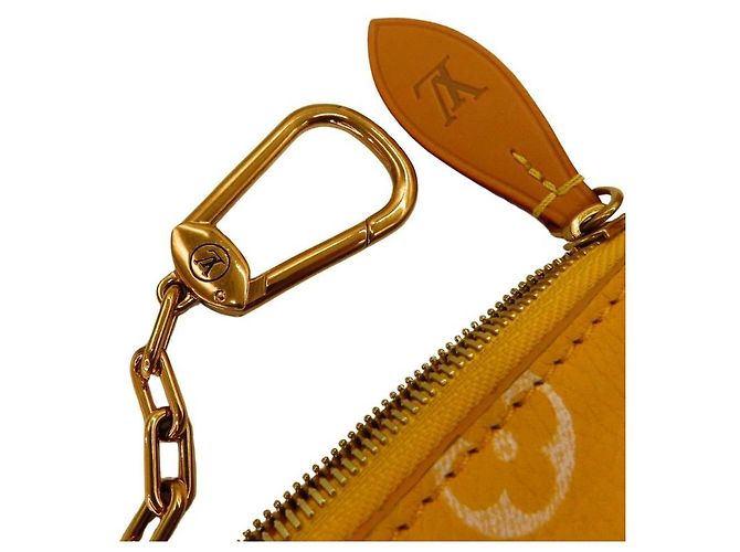 Louis Vuitton Speedy Bandouliere 25 Leather Bag Yellow - view 14