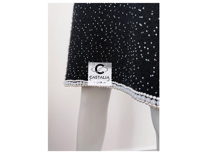 Chanel Abito nero decorato con perle rare 40 FR - vista 17