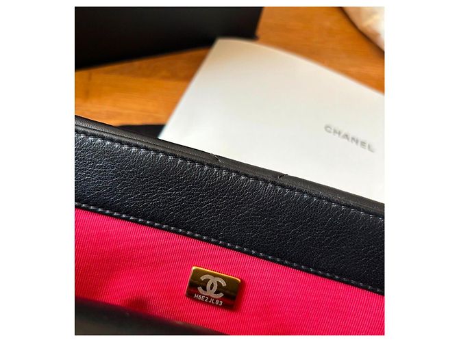 Chanel 19 Small nero oro argento hardware borsa a pattina - vista 8