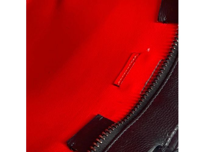 Borsa a spalla CaBiker Small Badge di Christian Louboutin Nero - vista 14