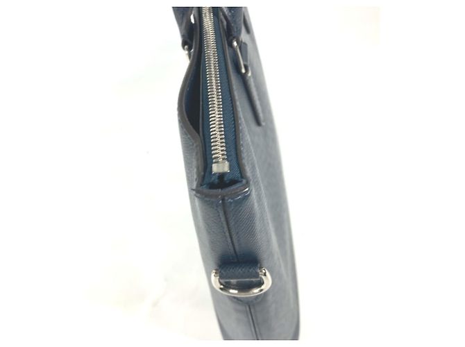 Borsa a Spalla Anton Taiga di Louis Vuitton Blu navy - vista 13