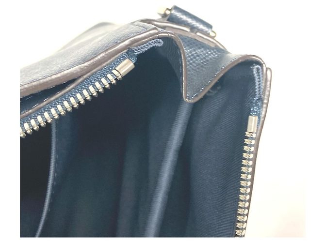 Borsa a Spalla Anton Taiga di Louis Vuitton Blu navy - vista 16