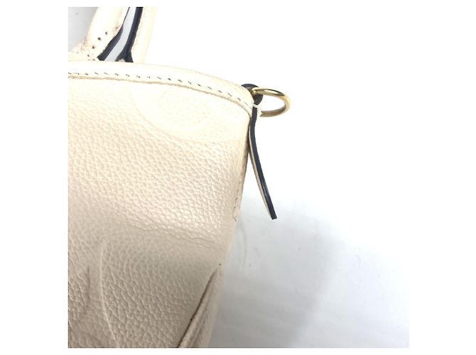 Borsa Trianon PM Monogram Empreinte Louis Vuitton Bianco - vista 10