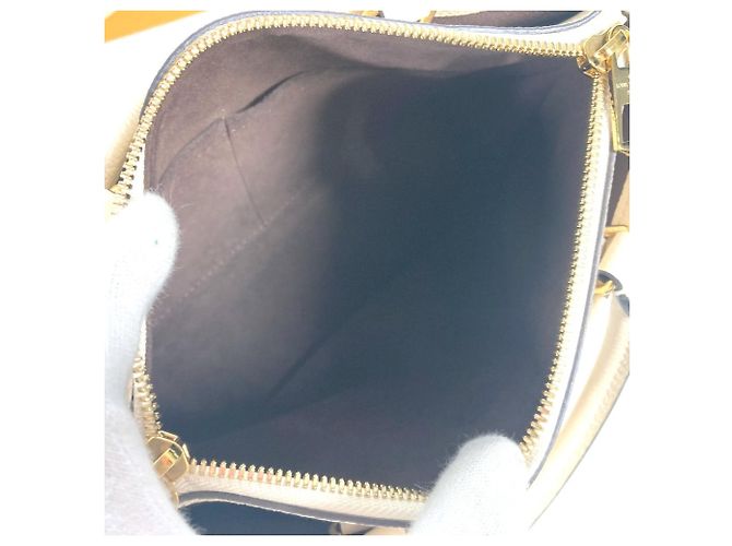 Borsa Trianon PM Monogram Empreinte Louis Vuitton Bianco - vista 13