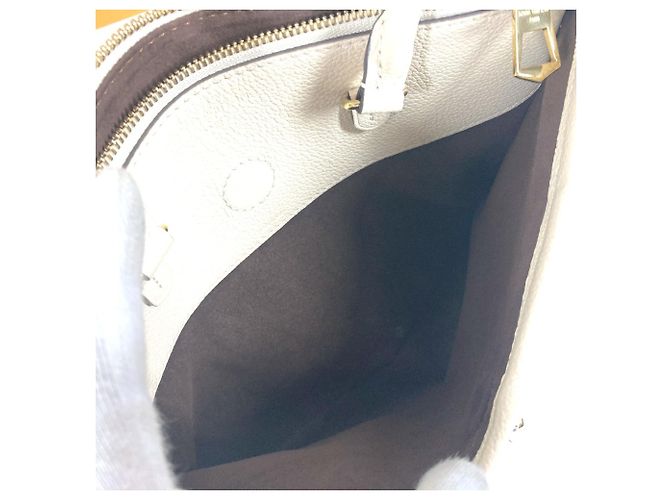 Borsa Trianon PM Monogram Empreinte Louis Vuitton Bianco - vista 14