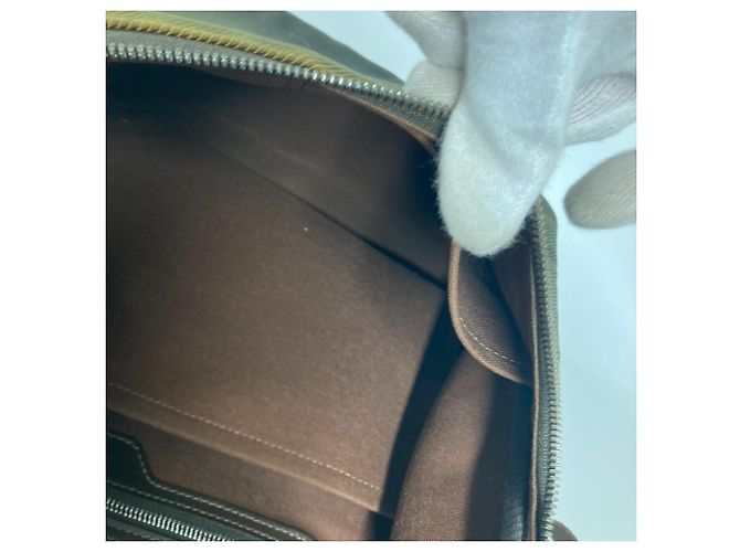 Borsa messenger Taimir in Taiga di Louis Vuitton Marrone - vista 15