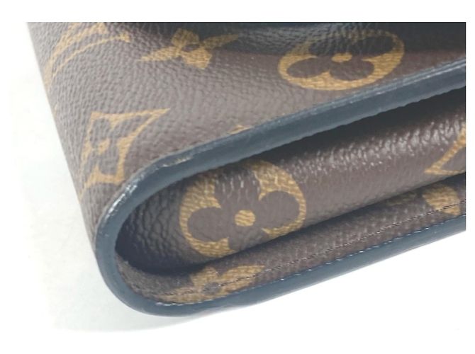 Pochette Yamakansai in Monogram Epi di Louis Vuitton Marrone Nero - vista 8