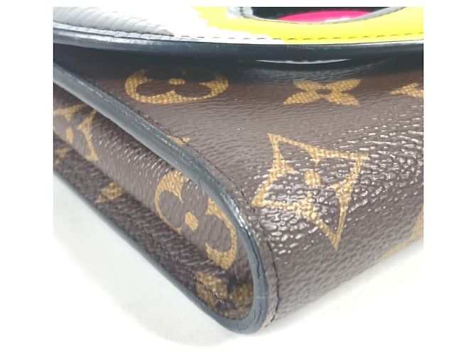 Pochette Yamakansai in Monogram Epi di Louis Vuitton Marrone Nero - vista 9