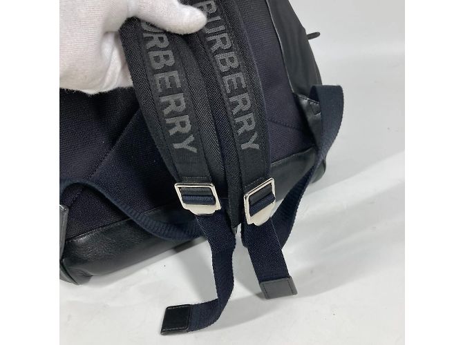 Burberry Bicolor Nylon Rucksack Schwarz Weiß - Ansicht 13