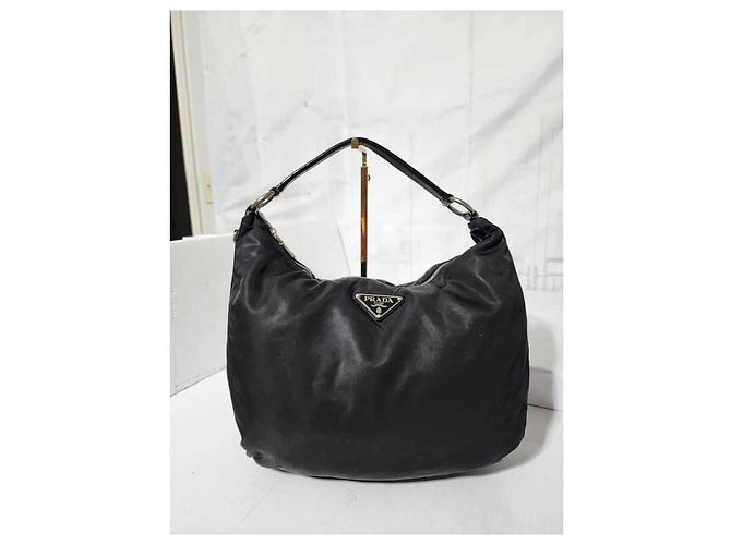 PRADA Borsa a Spalla Sacca in Nylon Saffiano Nera Nero - vista 6