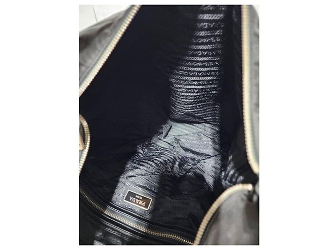 PRADA Borsa a Spalla Sacca in Nylon Saffiano Nera Nero - vista 9