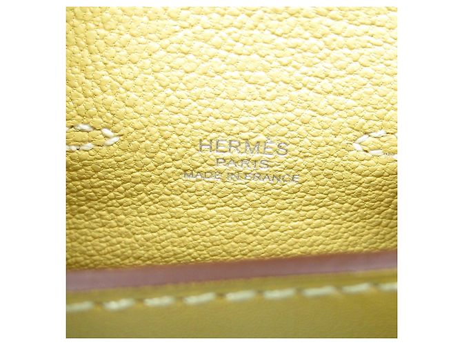 Porte-clés en cuir Hermès Kelly Doll Beige - vue 5