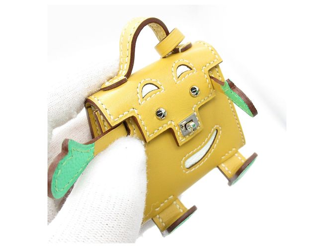 Porte-clés en cuir Hermès Kelly Doll Beige - vue 7