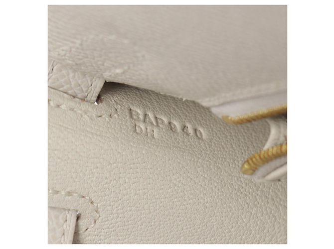 Hermès Hermes Kelly 25 Leather Handbag White - view 5