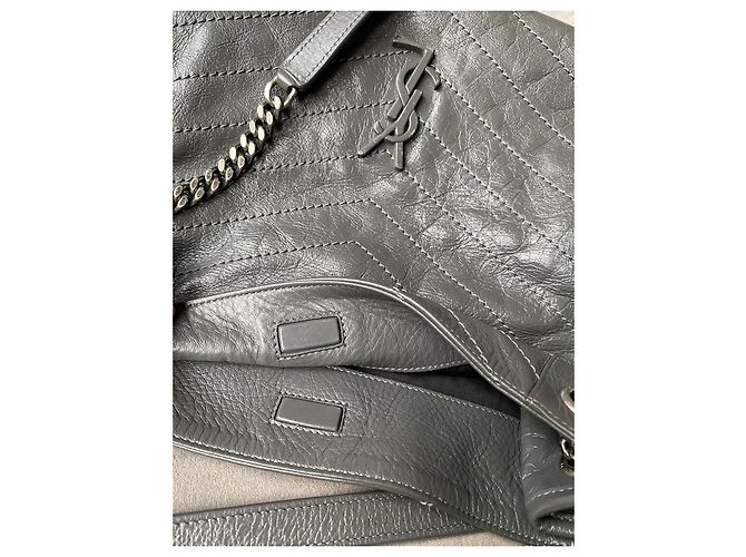 Saint Laurent Borsa della spesa Niki Grigio - vista 17