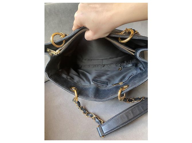 Borsa Chanel GST Grand Shopping Tote in pelle caviar nera - vista 18