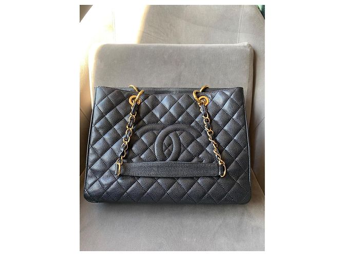 Borsa Chanel GST Grand Shopping Tote in pelle caviar nera - vista 9