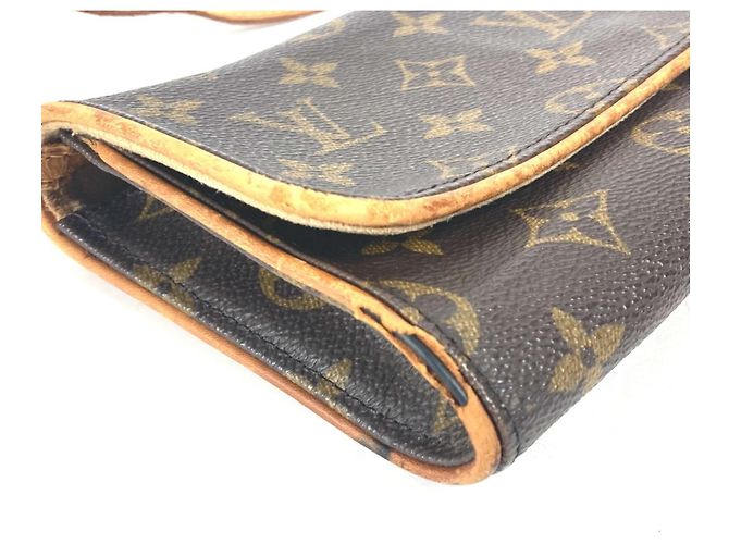 Borsa Pochette Twin GM Monogramma Louis Vuitton Marrone - vista 7