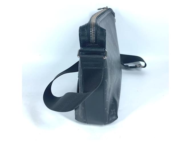 Borsa Odyssey PM Monogram Eclipse Louis Vuitton Nero - vista 3