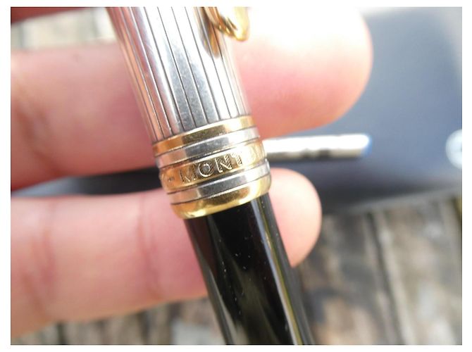 Montblanc Kugelschreiber mit Box und neuer mittlerer blauer Nachfüllung Silber Hardware - Ansicht 3