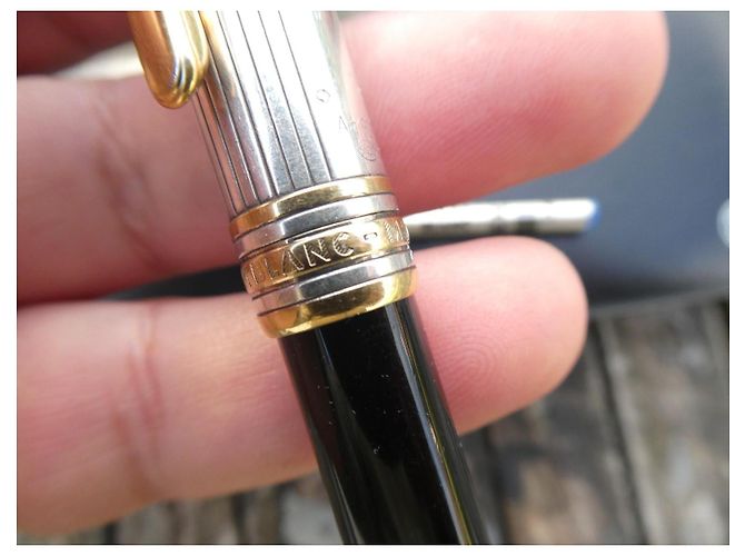 Montblanc Kugelschreiber mit Box und neuer mittlerer blauer Nachfüllung Silber Hardware - Ansicht 4