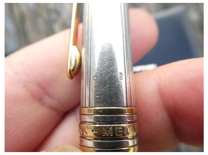 Montblanc Kugelschreiber mit Box und neuer mittlerer blauer Nachfüllung Silber Hardware - Ansicht 6