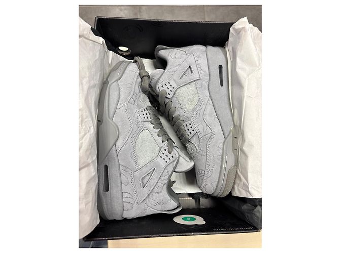 Autre Marque Jordan 4 Retro Kaws Sneaker Grau Hirschleder - Ansicht 3