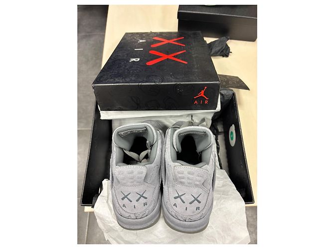 Autre Marque Jordan 4 Retro Kaws Sneaker Grau Hirschleder - Ansicht 6
