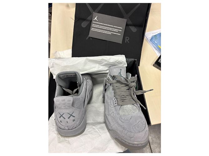 Autre Marque Jordan 4 Retro Kaws Sneaker Grau Hirschleder - Ansicht 8
