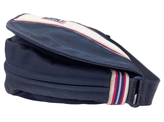 Borsa a tracolla Chanel Sport Navy White Blu navy - vista 5