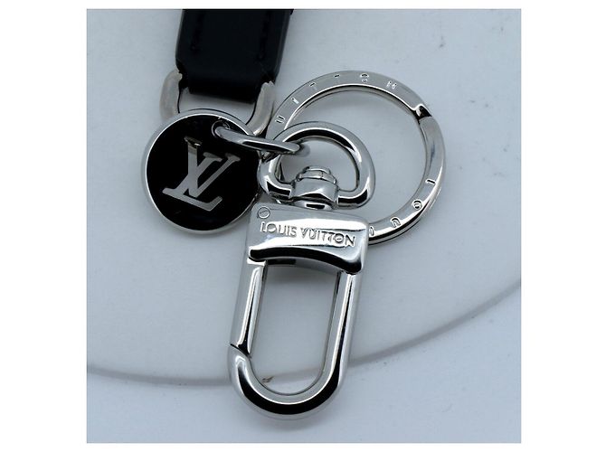Porte-clés Slim Dragonne Louis Vuitton M00853 Argenté Métallisé - vue 3