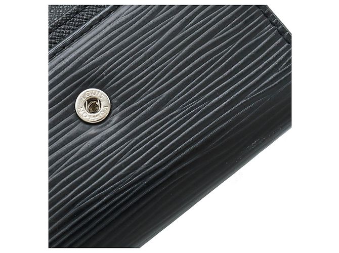 Étui à clés en cuir Epi Louis Vuitton M63812 Noir - vue 6