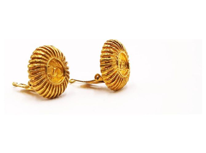 Orecchini vintage CC Coco Mark di Chanel Gold hardware - vista 13
