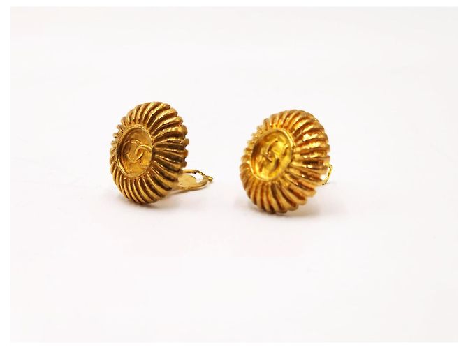 Orecchini vintage CC Coco Mark di Chanel Gold hardware - vista 14