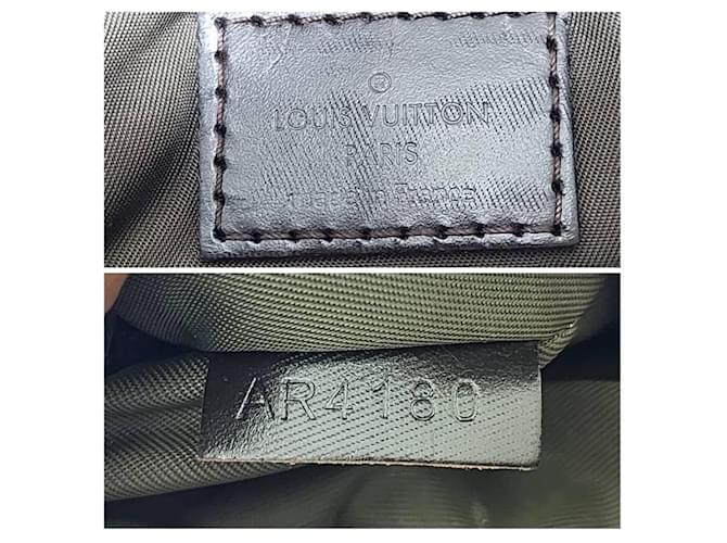 LOUIS VUITTON Marsupio Damier Geant Acrobat Nero - vista 4