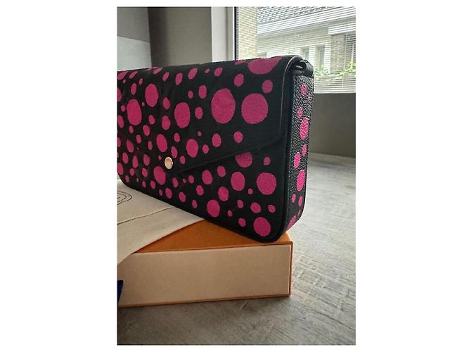 Louis Vuitton Pochette Felicie Monogram Empreinte Pelle Nera Nero - vista 4