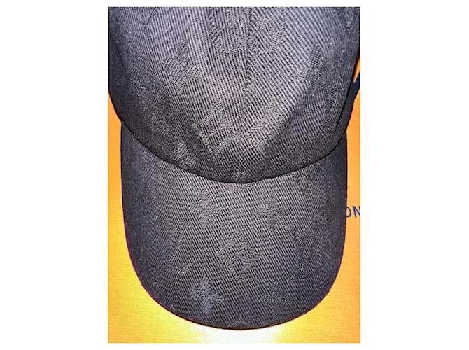 Louis Vuitton Gorros Negro - vista 3