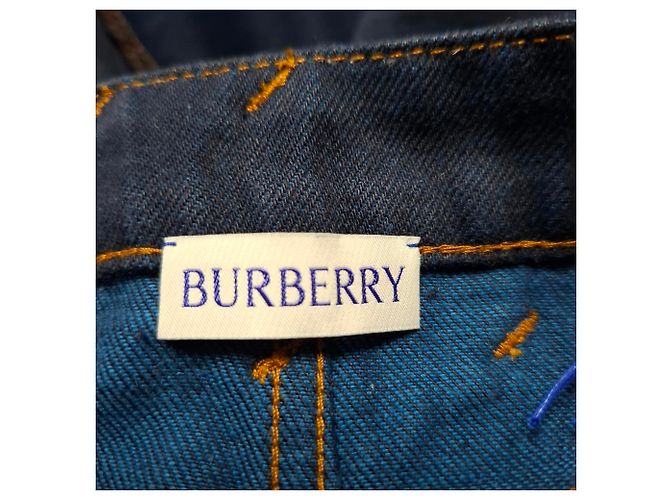 Falda mini de mezclilla azul con estampado de Burberry - vista 3
