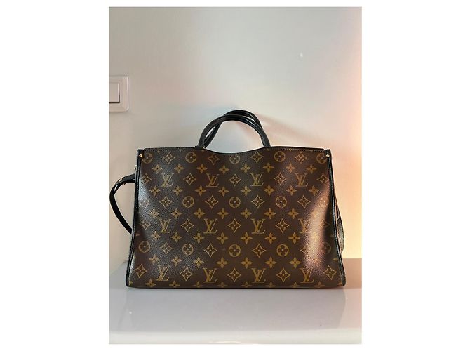 Louis Vuitton Popincourt MM in Pelle di Struzzo Marrone Chiaro - vista 5