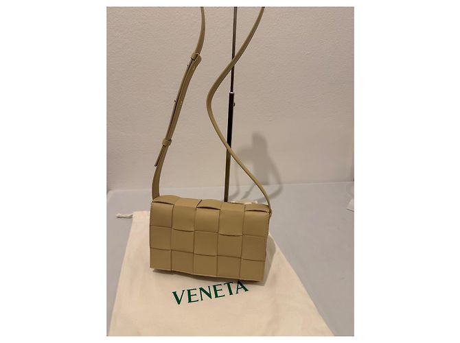 Borsa Bottega Veneta Cassette in pelle beige - vista 3
