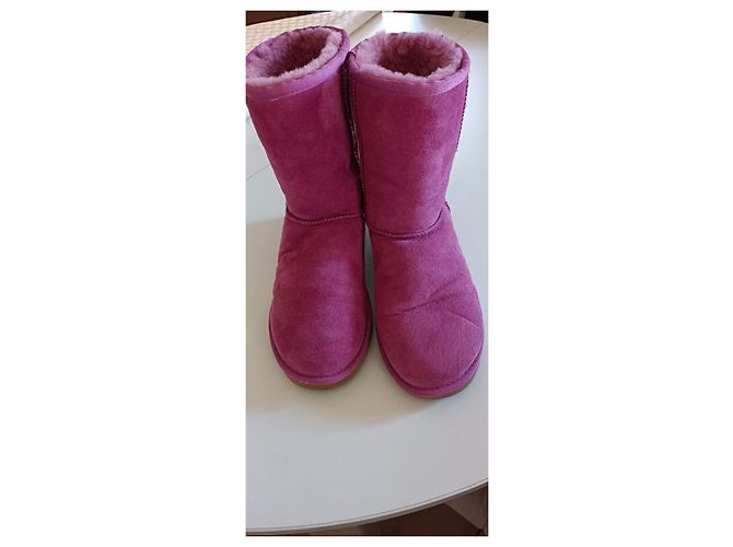 Autre Marque Botines UGG Classic Short de ante rosa fucsia - vista 3
